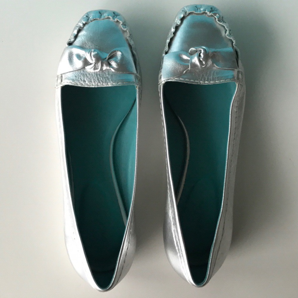 WORN ONCE! BODEN BOW MOCCASINS in SILVER